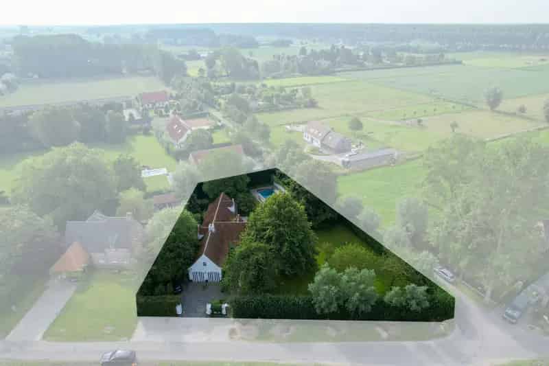 Villa te koop Middelburg met zwembad en grote tuin