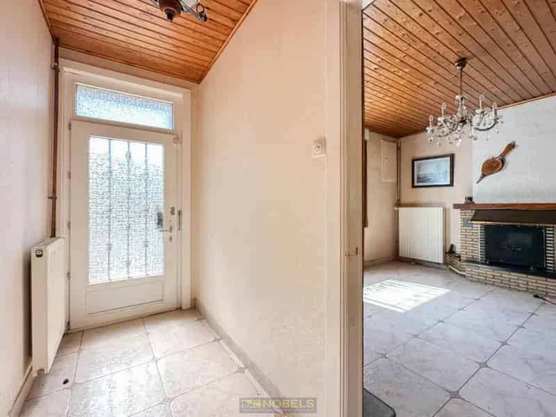 Halfopen woning te renoveren in landelijk Maarkedal