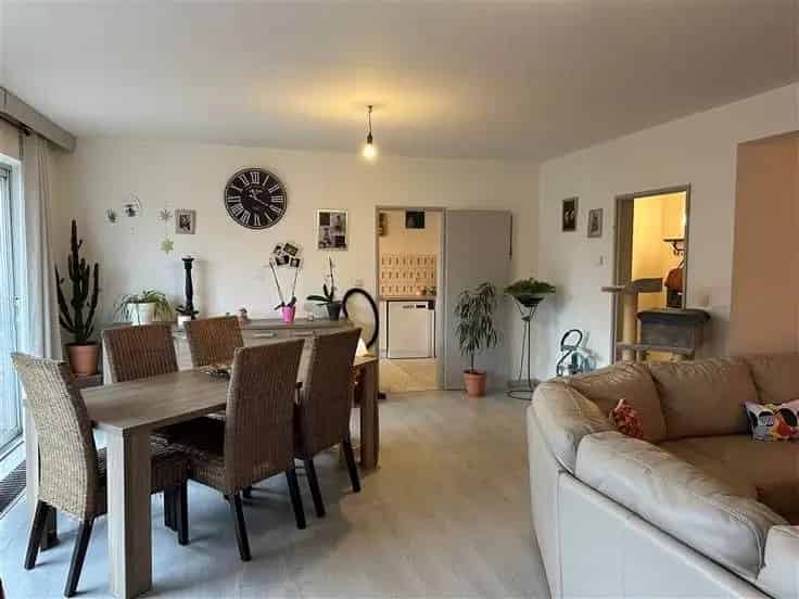 Appartement te koop 3 slaapkamers garage kelder nabij station