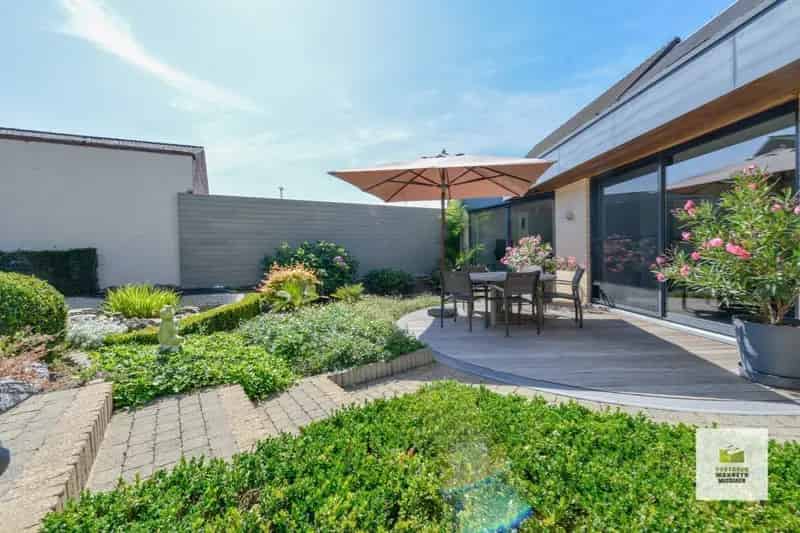 Huis te huur Zwevezele 5 slaapkamers praktijk garage