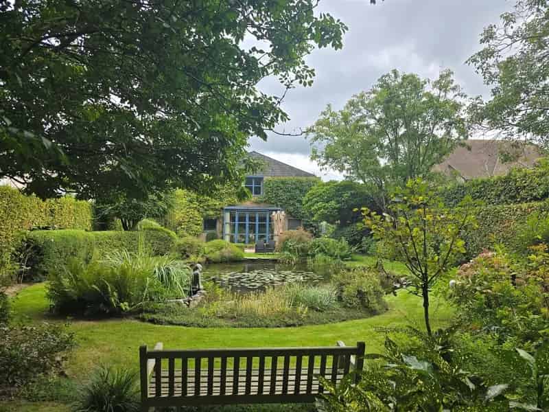 Exclusieve Villa te Wilrijk met Tuin en Vijver