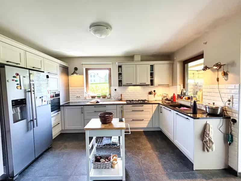Gezinswoning met Studio in Rustige Omgeving