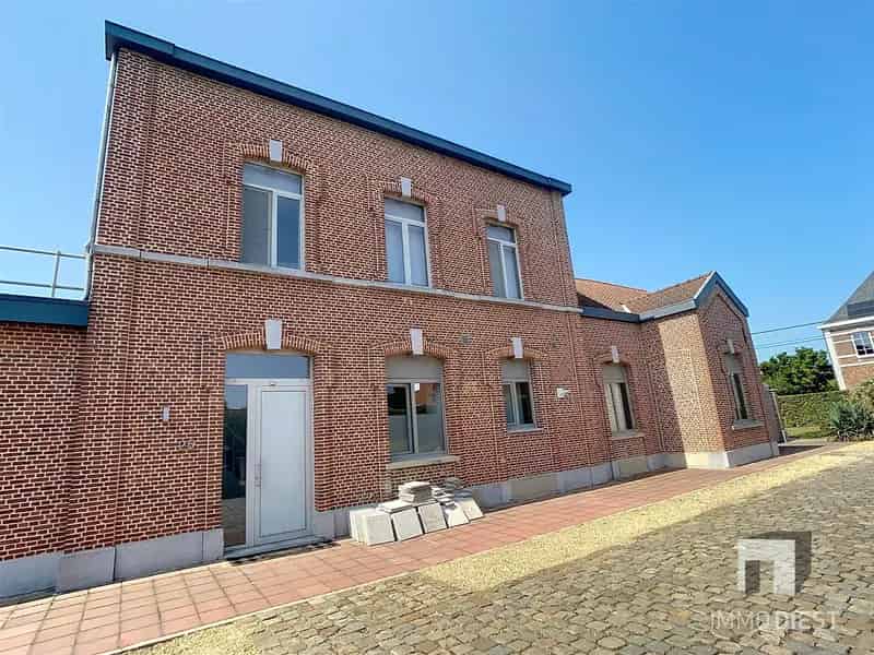 Ruime Hoekwoning te Deurne Diest 137m2