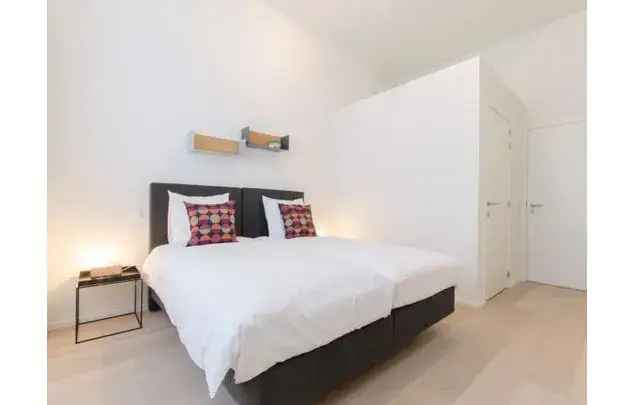 Huur 2 slaapkamer appartement van 127 m² in Brussels