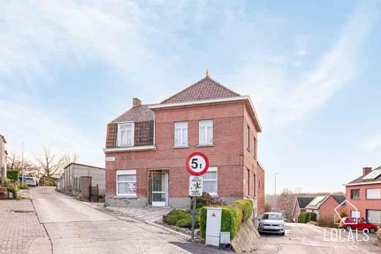 Rustig gelegen woning met potentieel