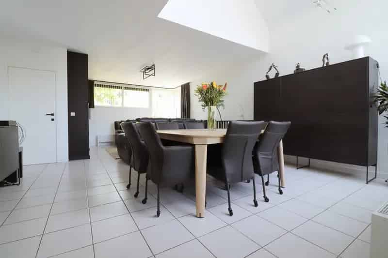 Villa te koop in Belsele - 4 slaapkamers - ruime tuin