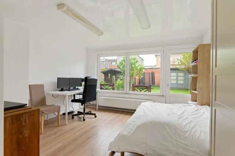 Gezellige Bel-Etage Woning te Koop in Hoevenen