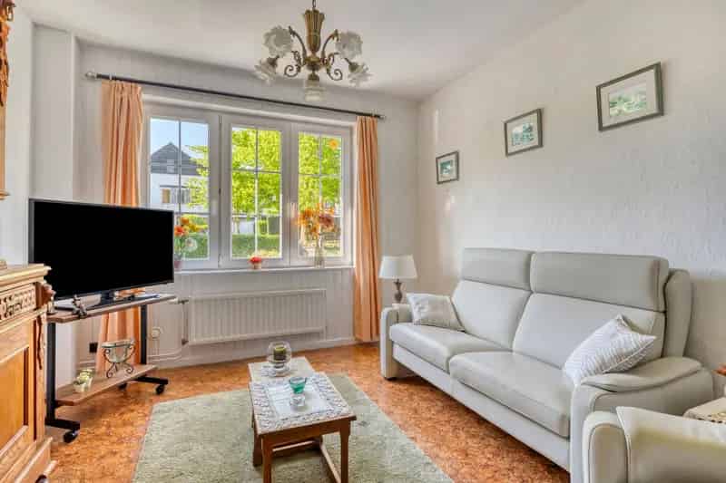 Te renoveren woning 4 slaapkamers