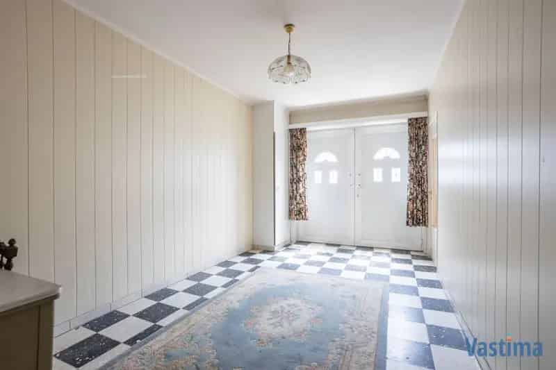 Te renoveren woning met 3 slaapkamers te Aalst