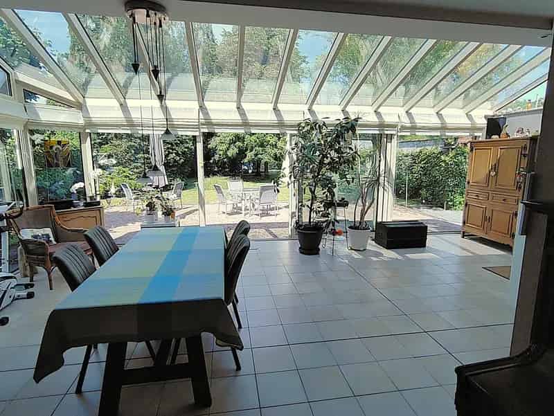 Huis te huur: Instapklare villa met grote tuin en opslagruimte