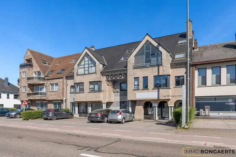 Kantoorruimte/winkelruimte in het centrum van Opglabbeek.(Oudsbergen)