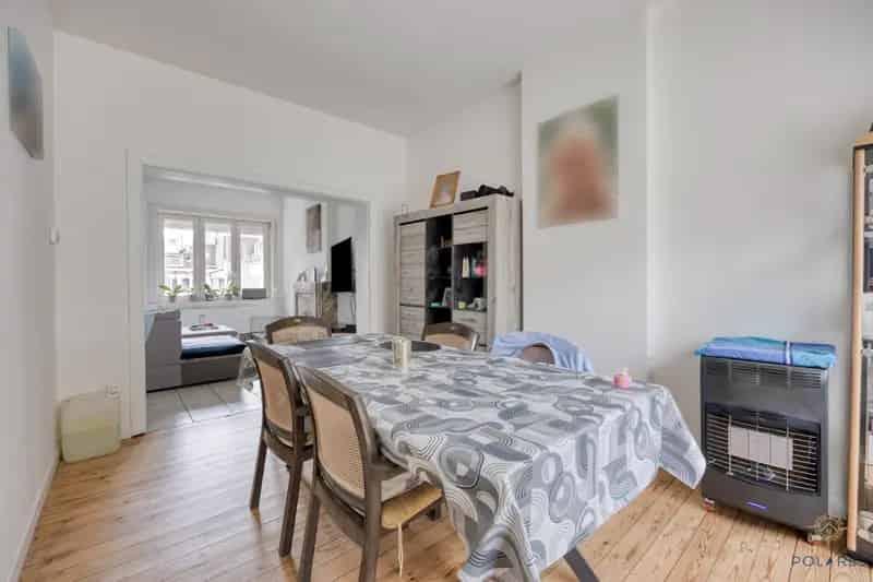 Te Koop: Art-deco Rijwoning Tienen 2 slaapkamers
