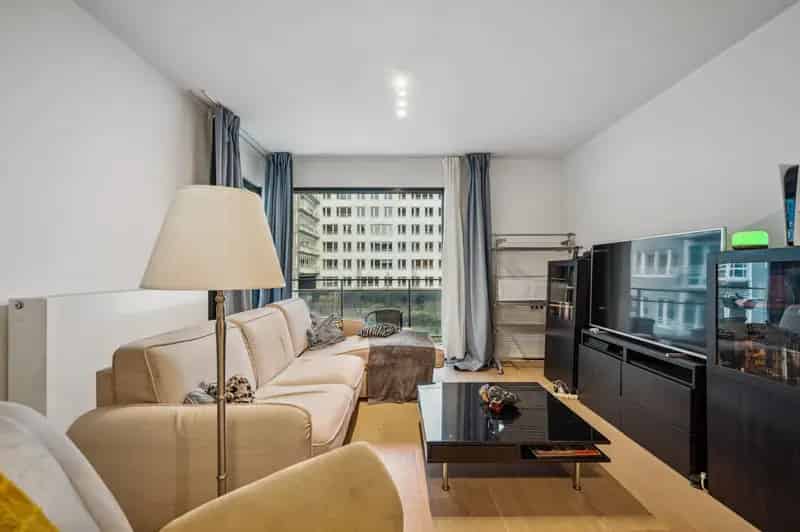 Appartement te koop Brussel 3 slaapkamers terras kelder