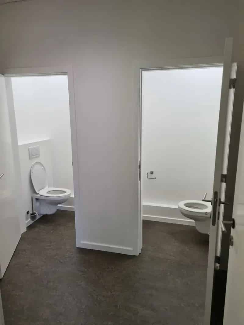 Showroom Kantoor Opslagruimte Magazijn Buiten Centrum