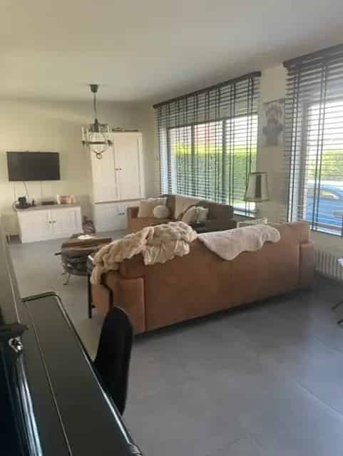 Gezinswoning te koop in Balen centrum 4 slaapkamers garage
