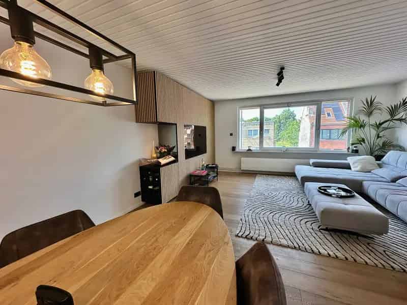 Appartement te huur - gerenoveerd duplex - 3 slaapkamers