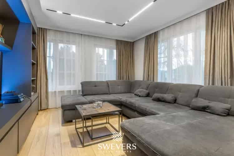 Luxe Villa te Koop Sint Truiden Zwembad Poolhouse