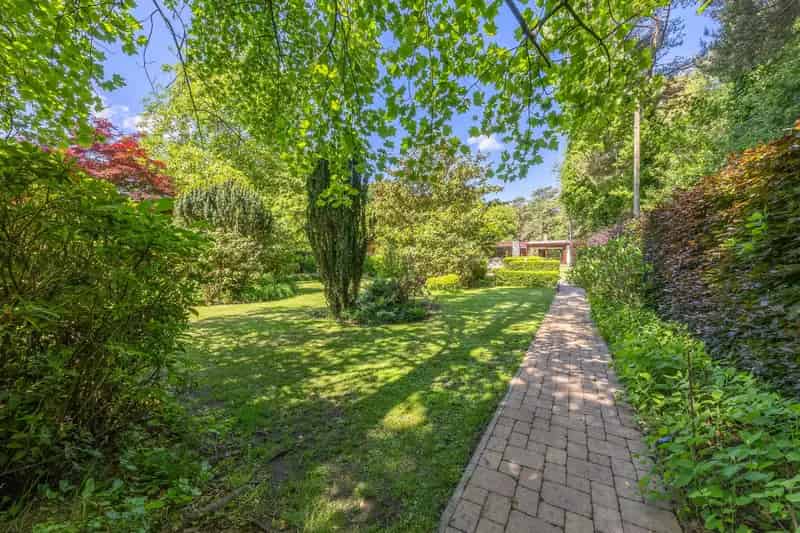 Bungalow te koop Zoersel: 2848m², zwemvijver, tuin