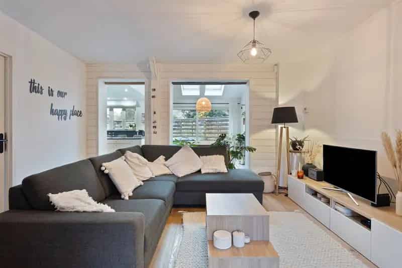 Gerenoveerde Woning Doodlopende Straat