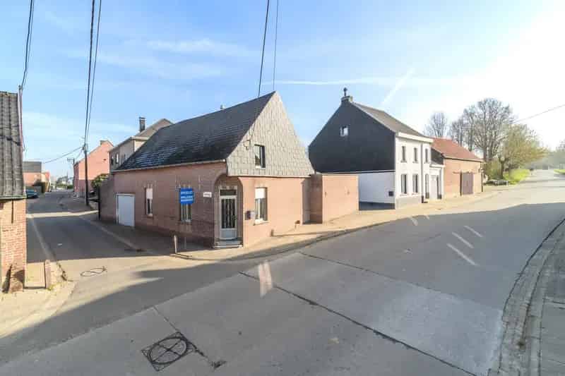 Te renoveren hoekwoning Mere