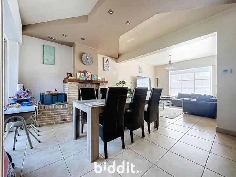 Instapklare woning Vladslo 4 slaapkamers 300m²