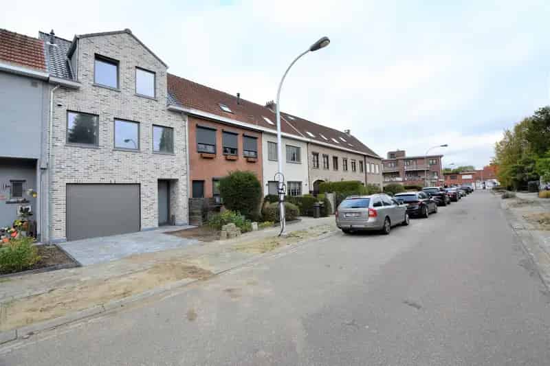 Huis te huur: Instapklare Nieuwbouwwoning 4 slaapkamers