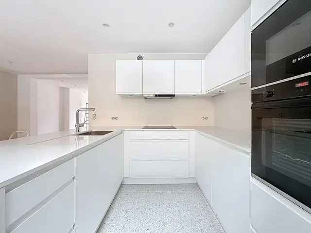 Duplex te Huur Ixelles Chatelain 3 slaapkamers