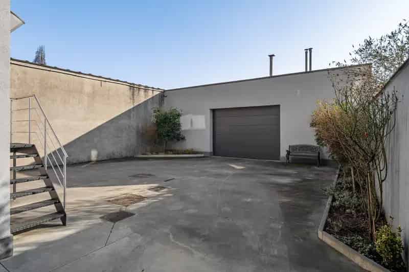 Ruime Kangoeroewoning 6 SLPKS Groot Magazijn Mortsel