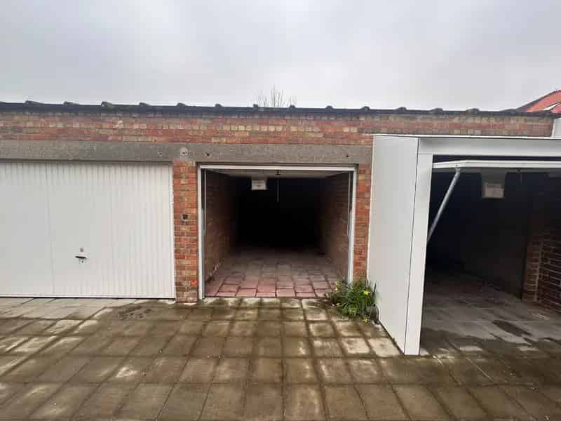 Garagebox te koop Centrale Ligging