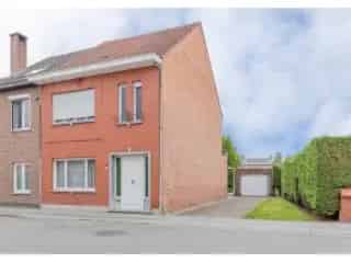 Huis te koop Bornem - Renovatieproject met 3 slaapkamers en grote tuin