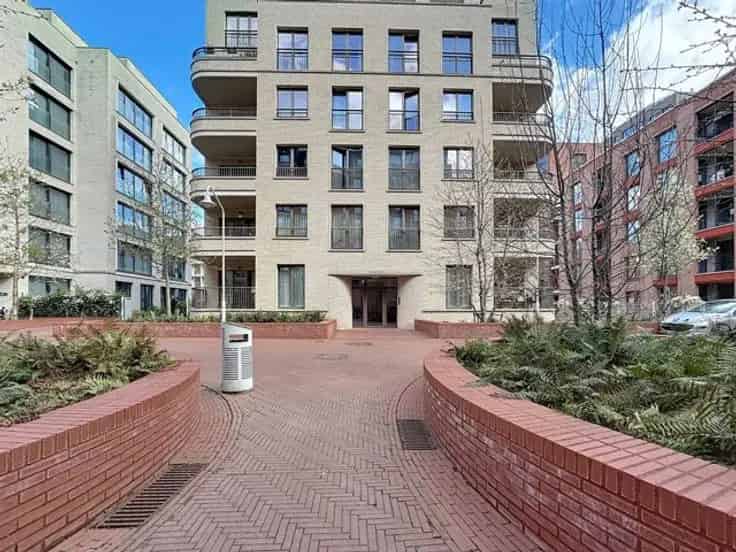 Appartement Tour et Taxi 1 slaapkamer Terras Kelder