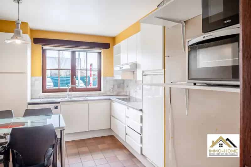 Huis te koop Lokeren: stijlvolle villa met twee appartementen
