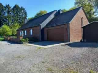 Villa te koop Momignies 2 slaapkamers garage tuin