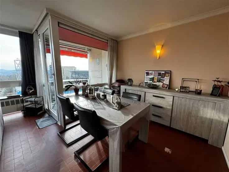 Appartement te Koop Charleroi 2 slaapkamers 80m2