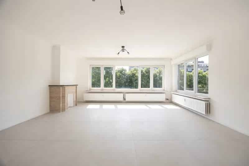 Gerenoveerd appartement 3 slaapkamers Berchem