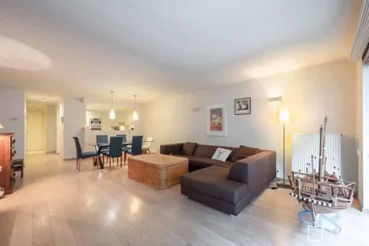Ruim Appartement Knokke-Heist Nabij Zeedijk 3 Slaapkamers