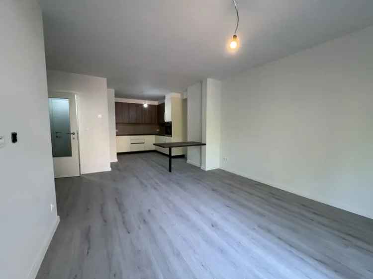 Appartement te huur 1 slaapkamer vernieuwd terras
