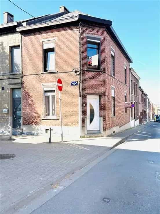 Huis Te Koop 3 slaapkamers Nabij Centrum