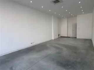 Handelspand te Huur Gilly 378m2