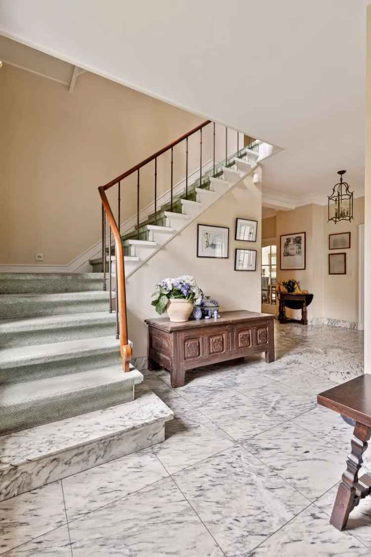 Mooie Klassieke Villa 6 Slaapkamers Grote Tuin
