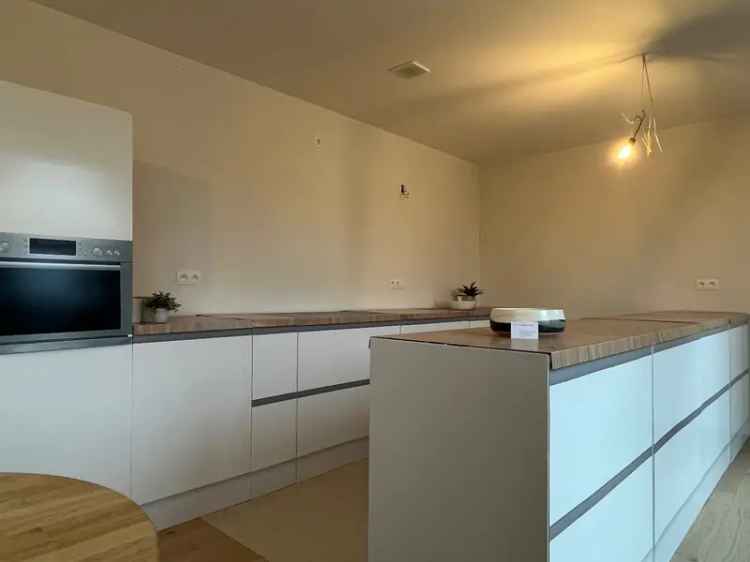 Te koop appartement in Harelbeke met moderne voorzieningen