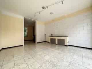 Handelspand te Huur Hamoir 37m²