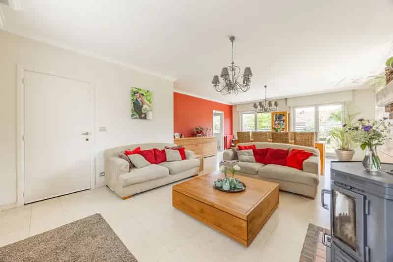 Huis te koop: Verzorgde parel met 4 slaapkamers en ruime tuin