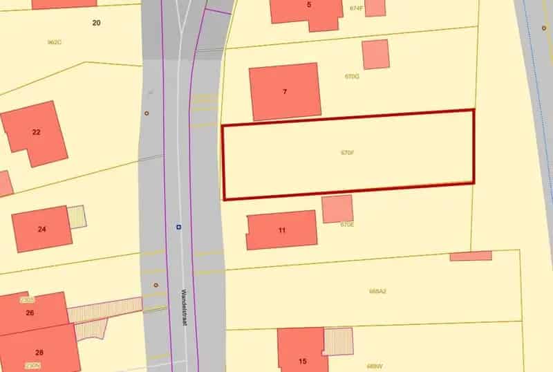 Bouwgrond (H.O.B) in rustige straat