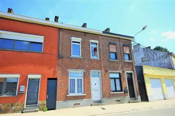 Huis Te Koop Charmante woning met tuin en 3 slaapkamers