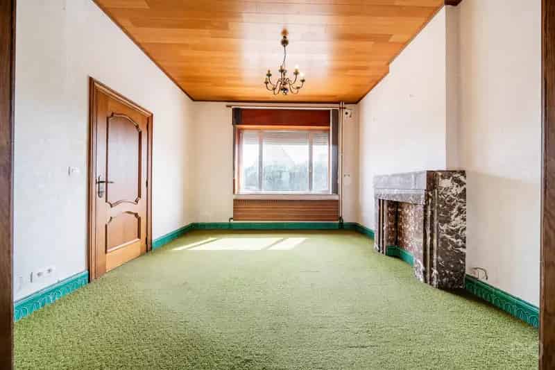 Huis te huur te Racour: 3 slaapkamers, garage en tuin
