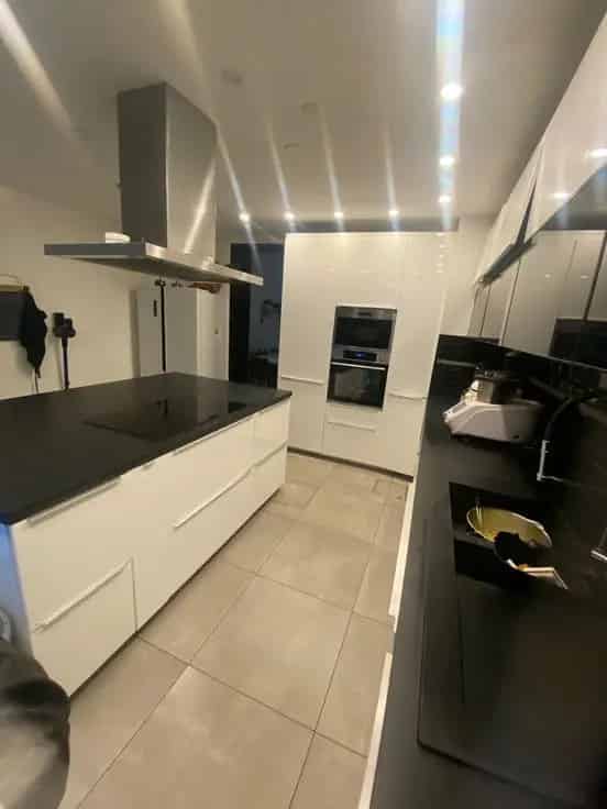 Huis Te Koop 6 Slaapkamers Grote Tuin 154m²