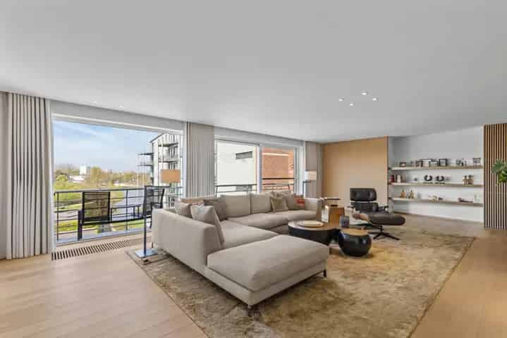 Luxe Appartement te Koop Deinze 218m²