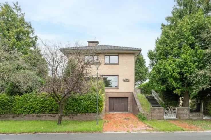 Ruime Villa Te Koop 4 slaapkamers Rustige Ligging