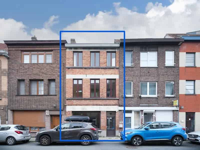 Handelshuis Gentbrugge Grote Potentieel 180m2